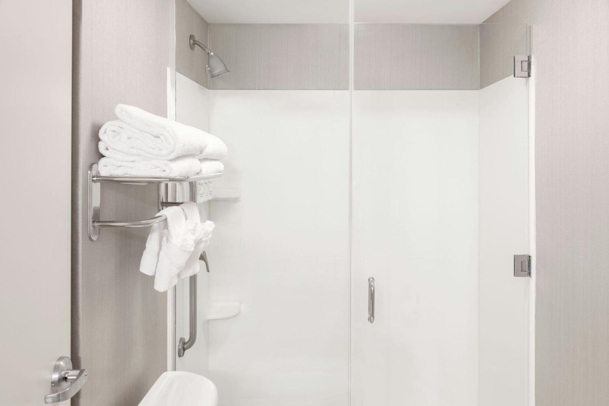 Springhill Suites Detroit Auburn Hills Exterior photo