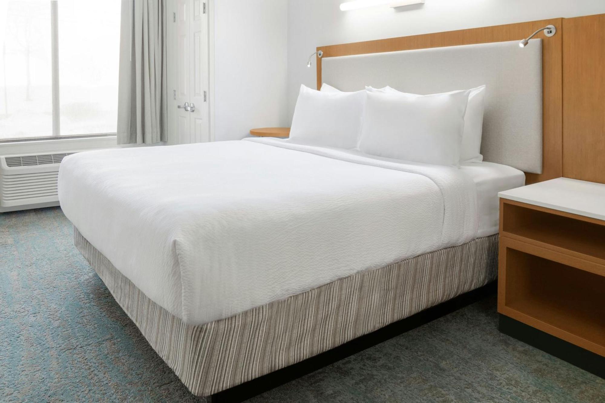Springhill Suites Detroit Auburn Hills Exterior photo
